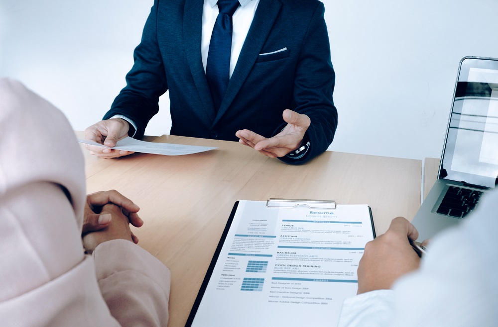 Ser, hacer y tener, la tríada de una entrevista